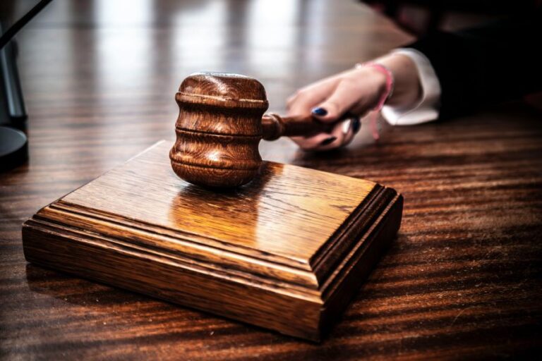 Vorsorgevollmacht wird nicht akzeptiert: Wie Bevollmächtigte reagieren können