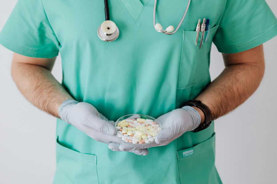 Studentische Krankenversicherung: Wann Beiträge steigen und was du tun kannst