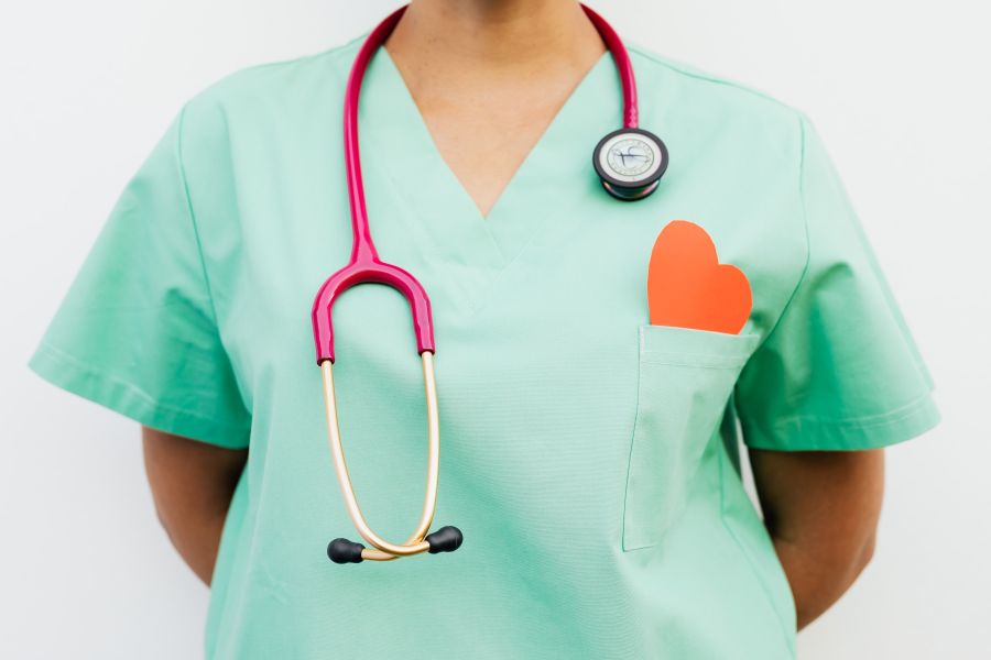 Krankenhausrechnung prüfen: Welche Kosten gesetzlich Versicherte nicht zahlen müssen