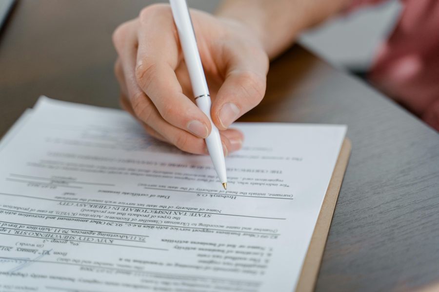 Unerlaubte Abbuchung vom Konto: Welche Schritte sofort wichtig sind